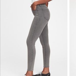 Gap Universal High Rise Jeggings, size 6 tall